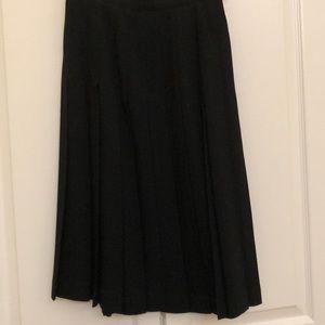 Vintage Anne Klein ll Black Pleated Skirt SZ 4